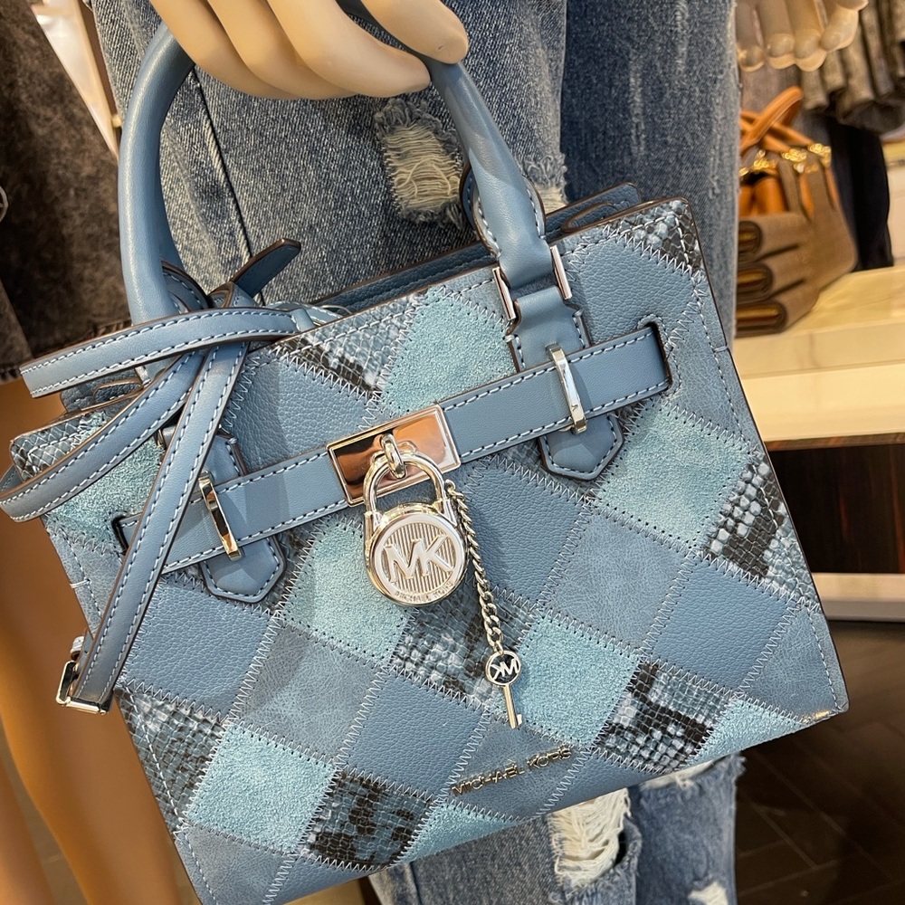 MICHAEL KORS Hamilton Small Patchwork Satchel Crossbody Bag
Cornflower
NWT - Picture 2 of 16